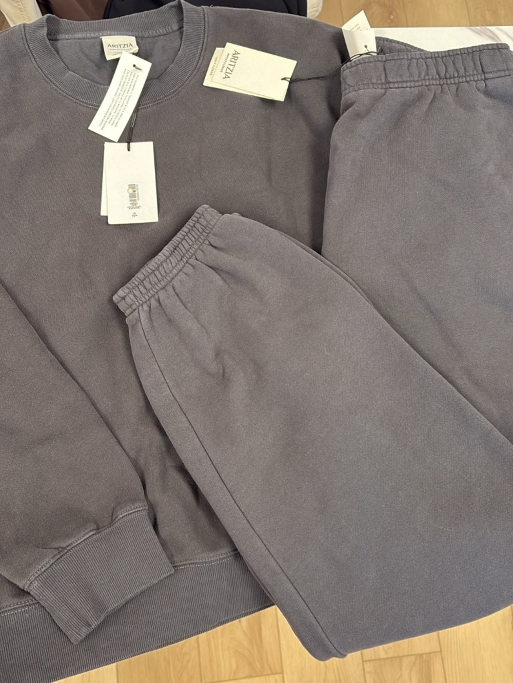 NWT aritzia sweatfleece set
